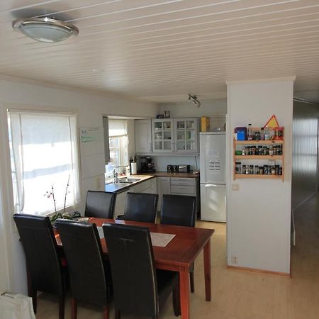 Ferienwohnung Flott Utsikt, Rolig Gate Bodø Exterior foto